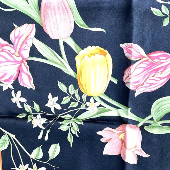 Carlisle silk scarf - Picture 3 of 5